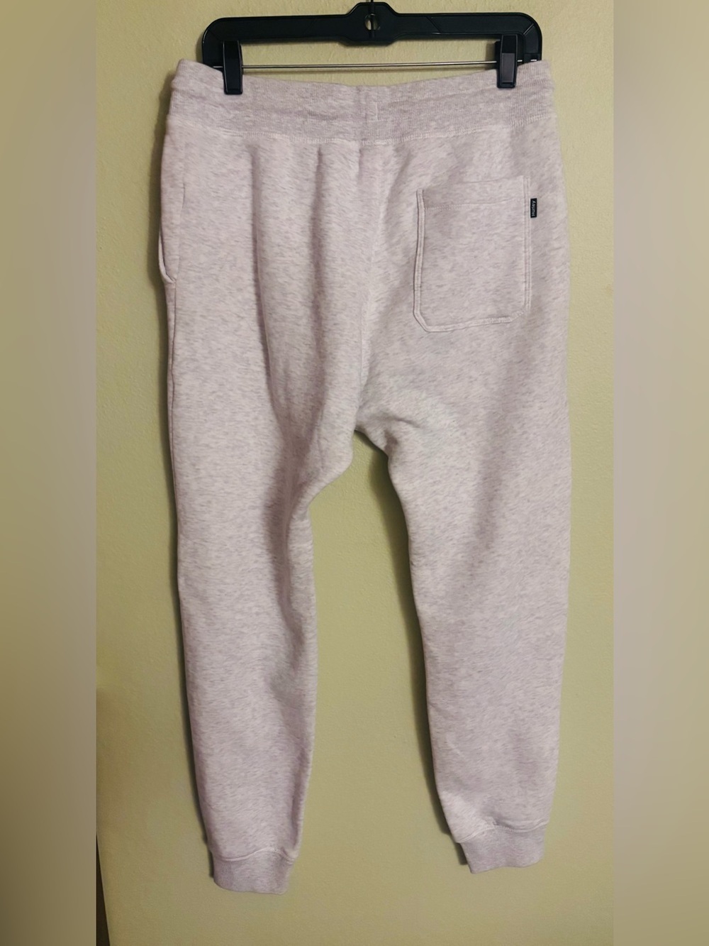 Hurley Men’s Ultra Soft Fleece Lined Tapered Leg Slim Fit Pant Size: Medium - Picture 4 of 6
